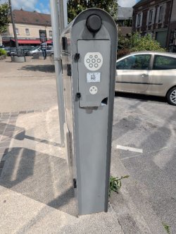 ¿Qué es una toma de corriente para vehículo eléctrico?