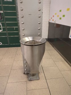 1. Fabricants de poubelles et de conteneurs à déchets