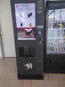 3. zalety dystrybutorów napojów i przekąsek