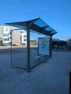 Alguns números-chave sobre os abrigos de ônibus na França