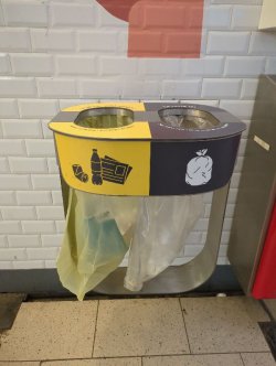 2. företag för underhåll och rengöring av soptippen